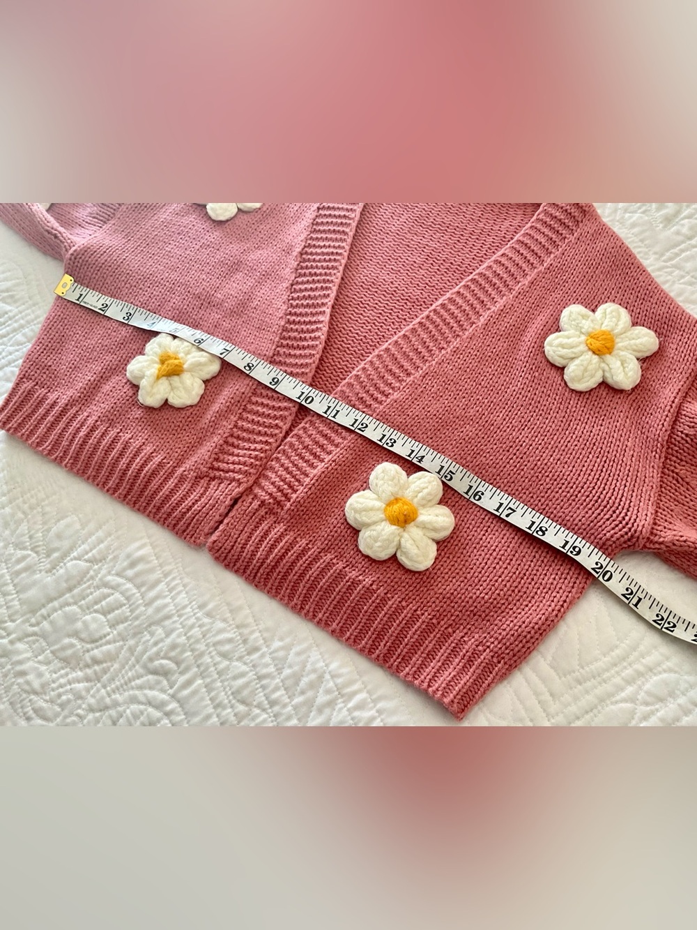 Chunky Dusty Rose Pink Crop Cardigan 3d Whimsical Daisy Appliqués Sz: L NWOT - Picture 6 of 8